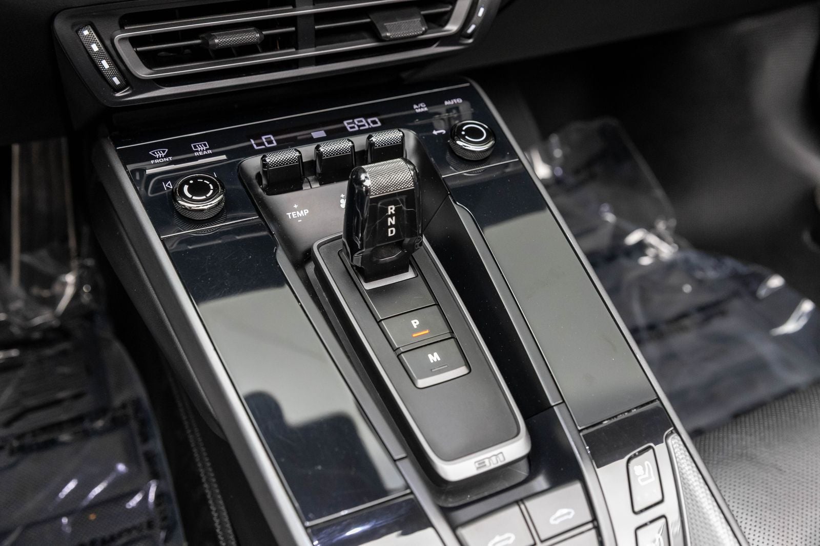 2020 Porsche 911 Carrera