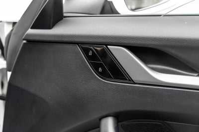 2020 Porsche 911 Carrera