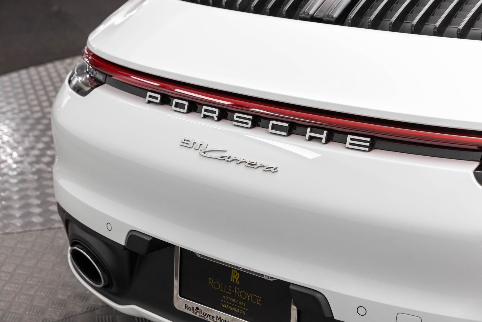 2020 Porsche 911 Carrera