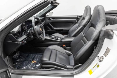 2020 Porsche 911 Carrera