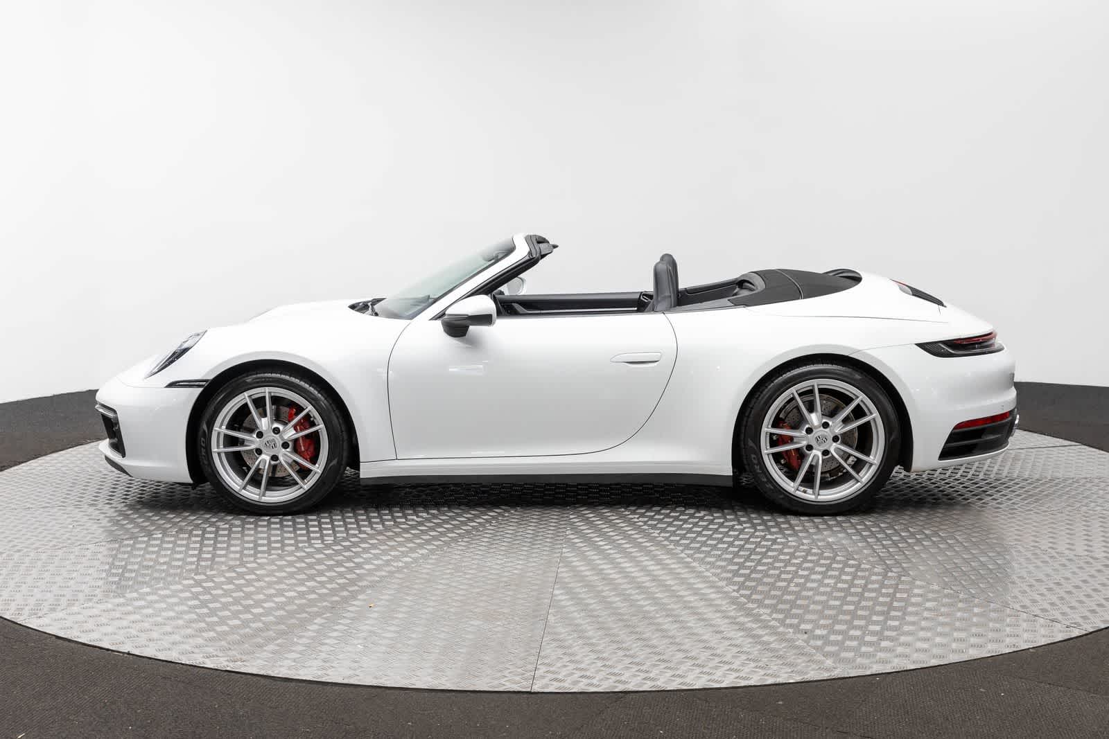 2020 Porsche 911 Carrera