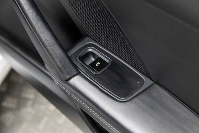 2020 Porsche 911 Carrera