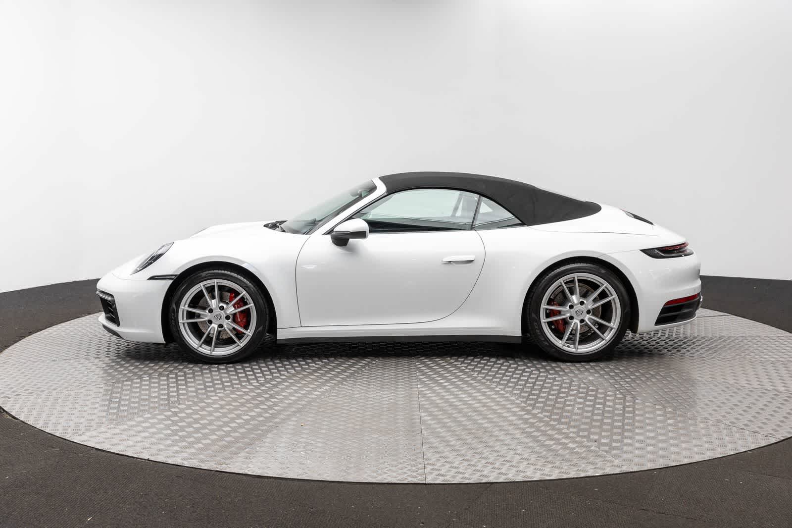 2020 Porsche 911 Carrera