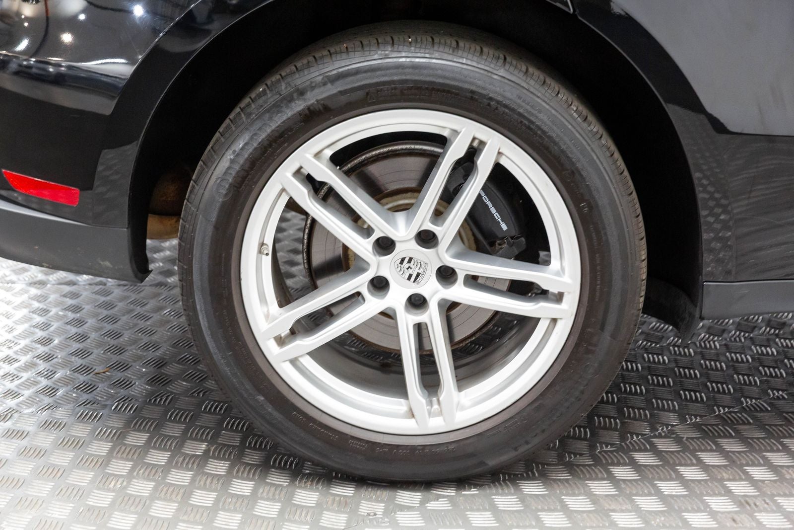 2022 Porsche Macan AWD