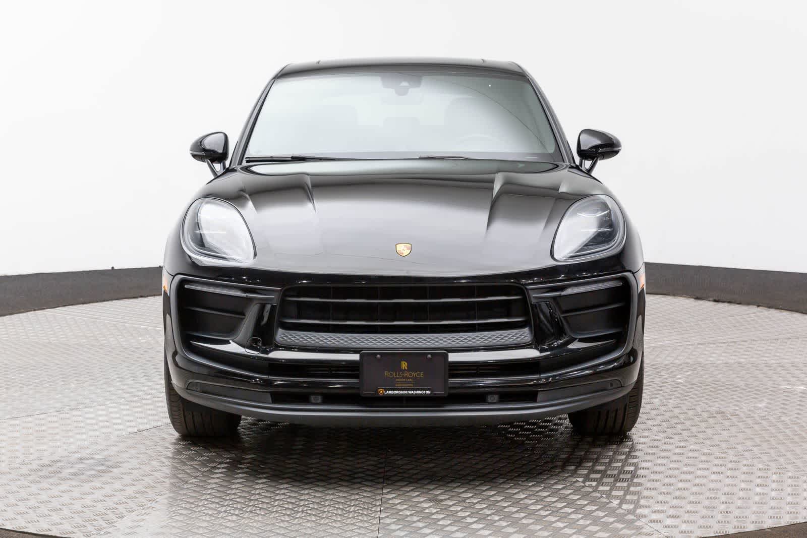 2022 Porsche Macan AWD