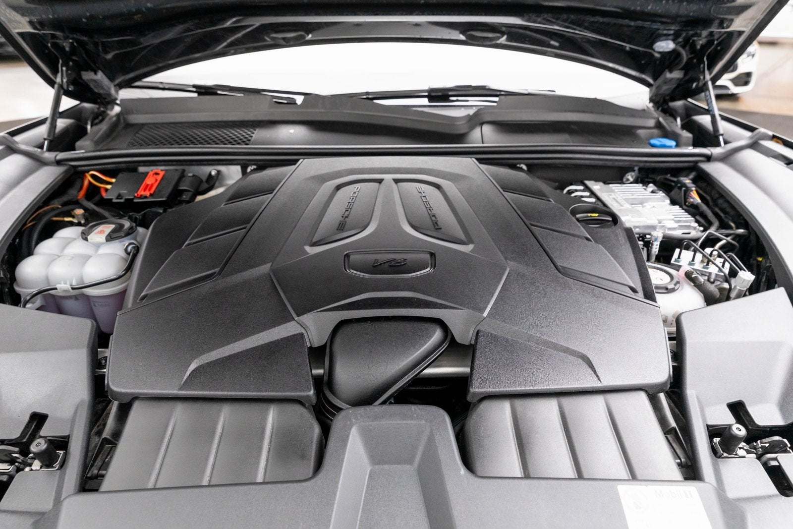 2024 Porsche Cayenne S E-Hybrid