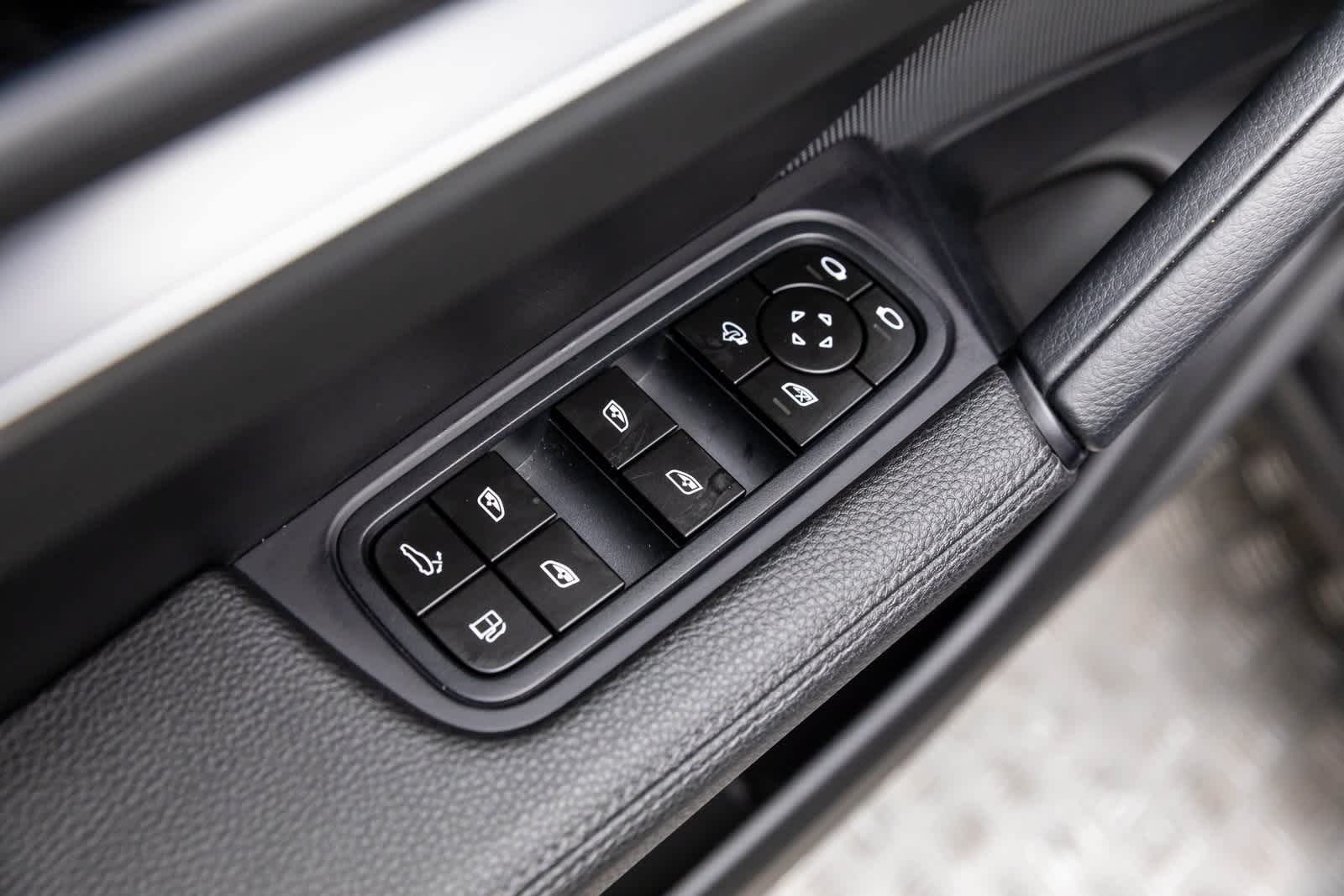 2024 Porsche Cayenne S E-Hybrid