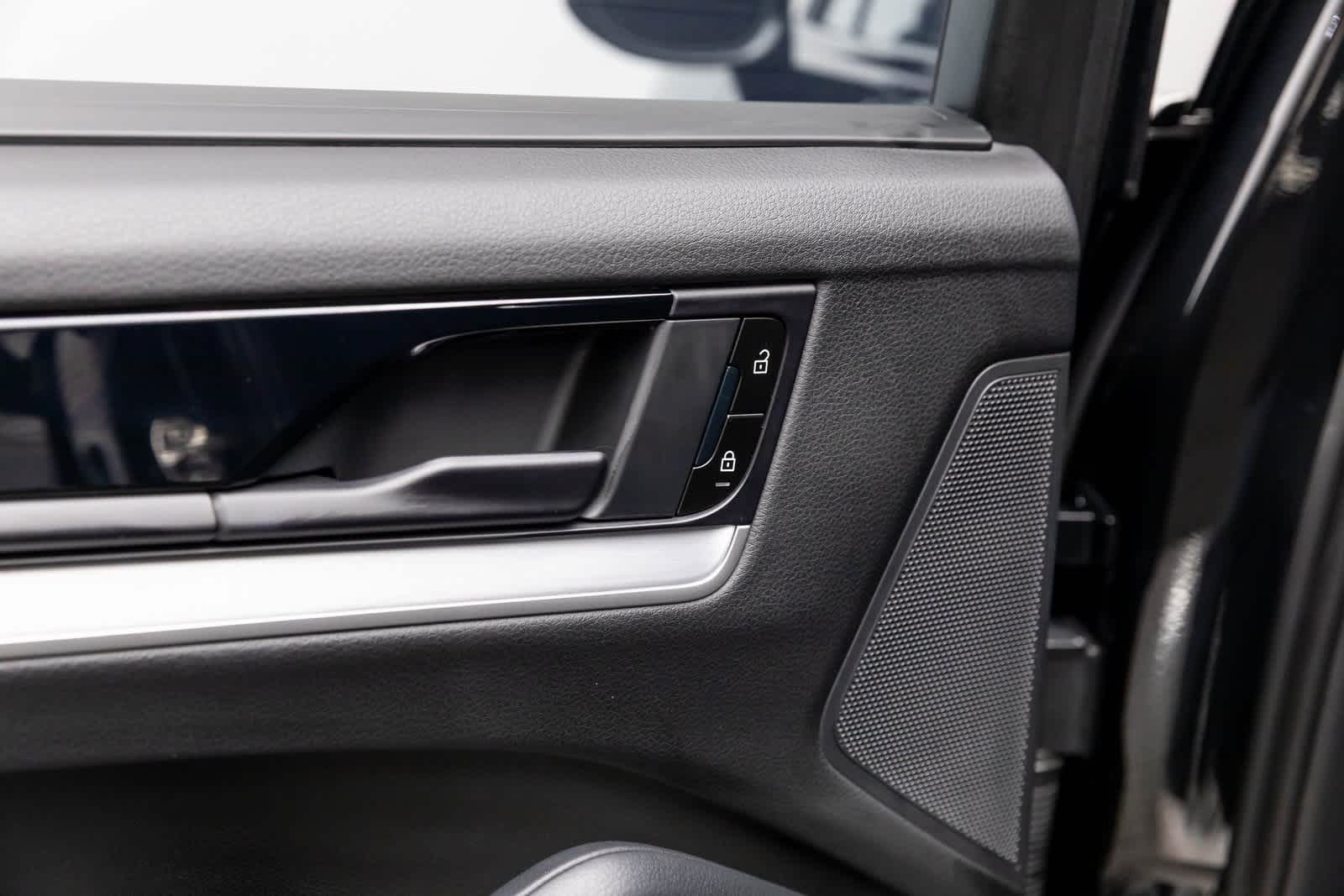 2024 Porsche Cayenne S E-Hybrid