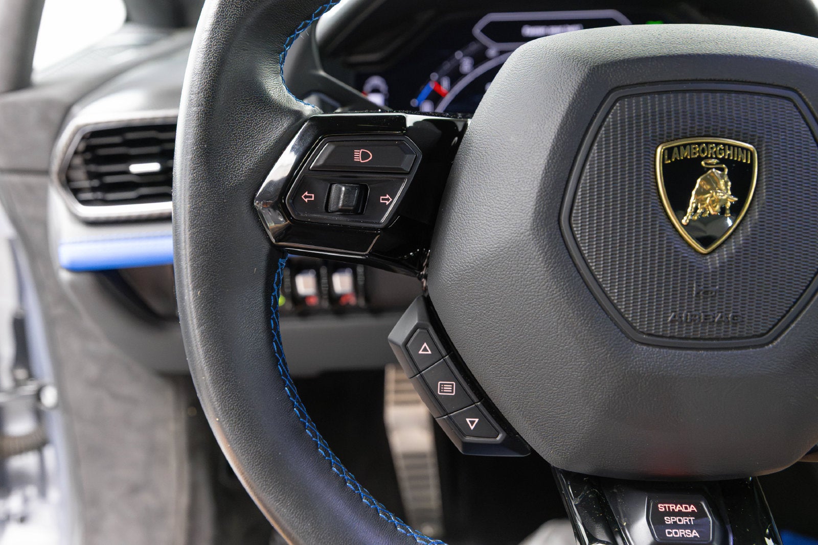 2023 Lamborghini Huracan Tecnica Coupe