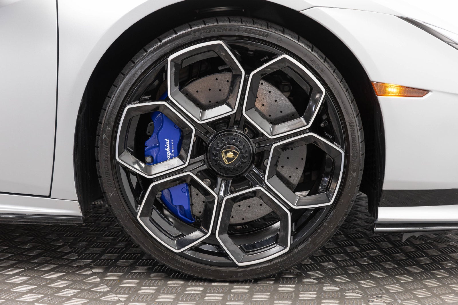 2023 Lamborghini Huracan Tecnica Coupe
