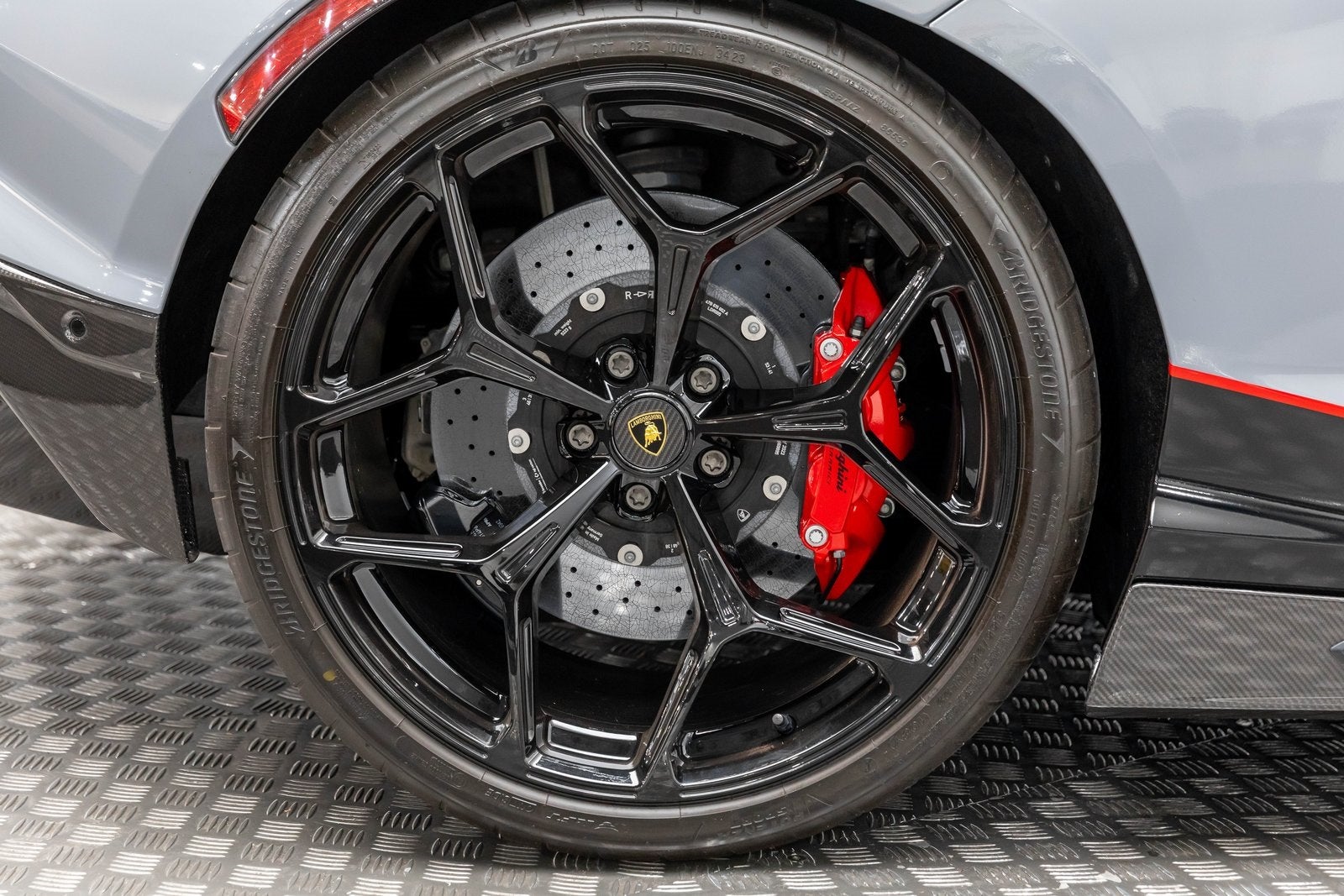 2024 Lamborghini Revuelto Coupe