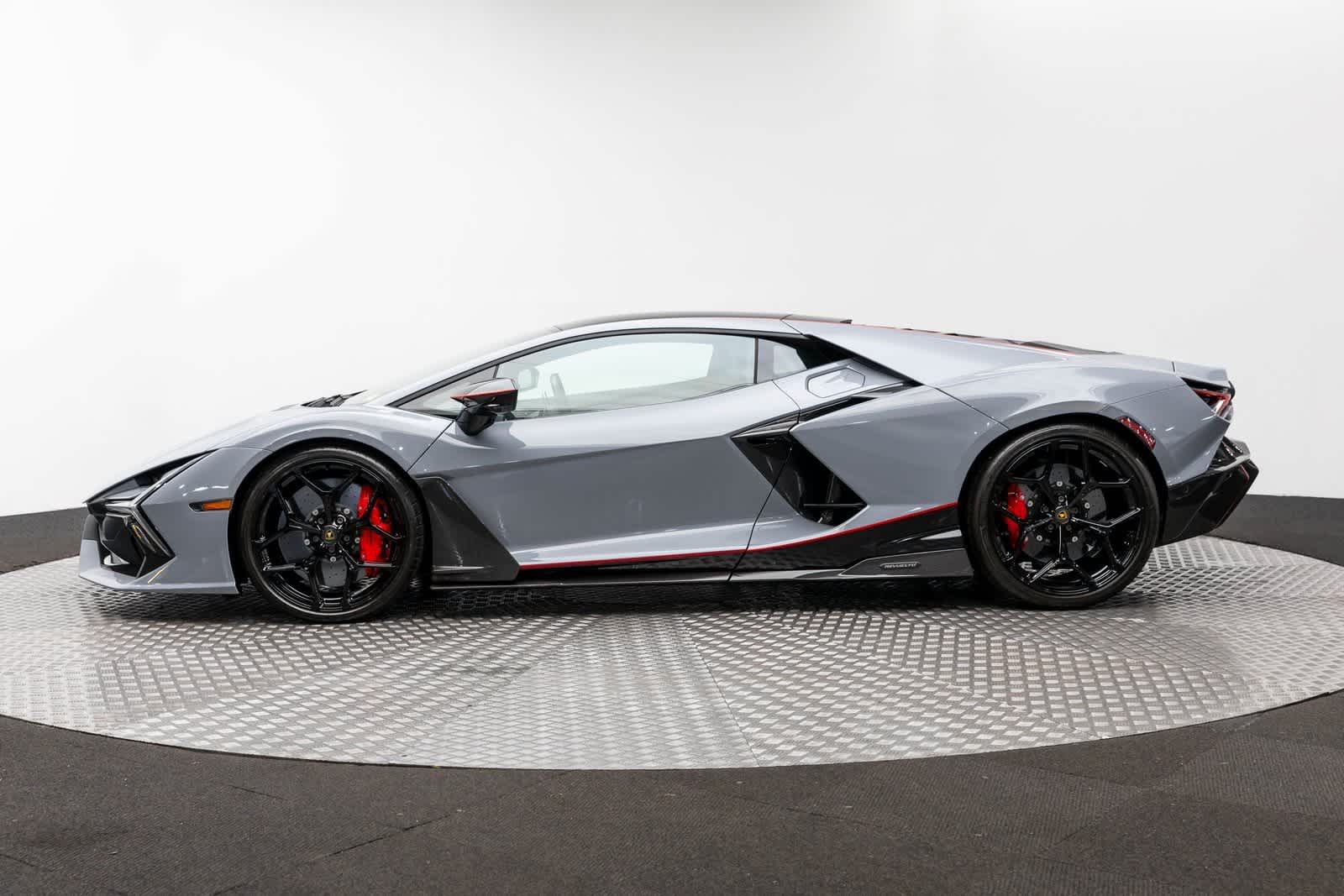 2024 Lamborghini Revuelto Coupe