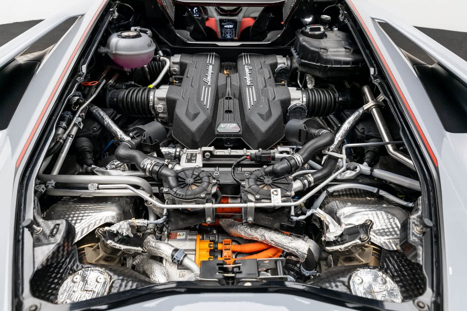 2024 Lamborghini Revuelto Coupe