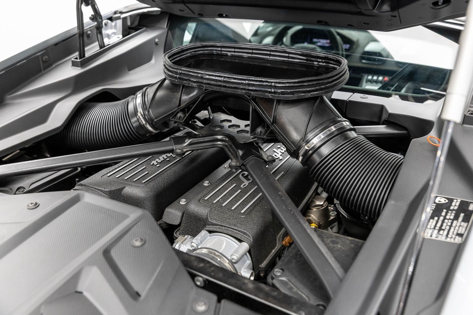 2024 Lamborghini Huracan Sterrato Coupe