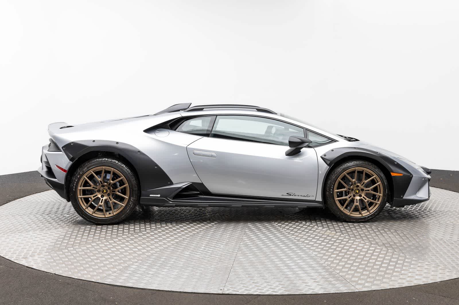 2024 Lamborghini Huracan Sterrato Coupe