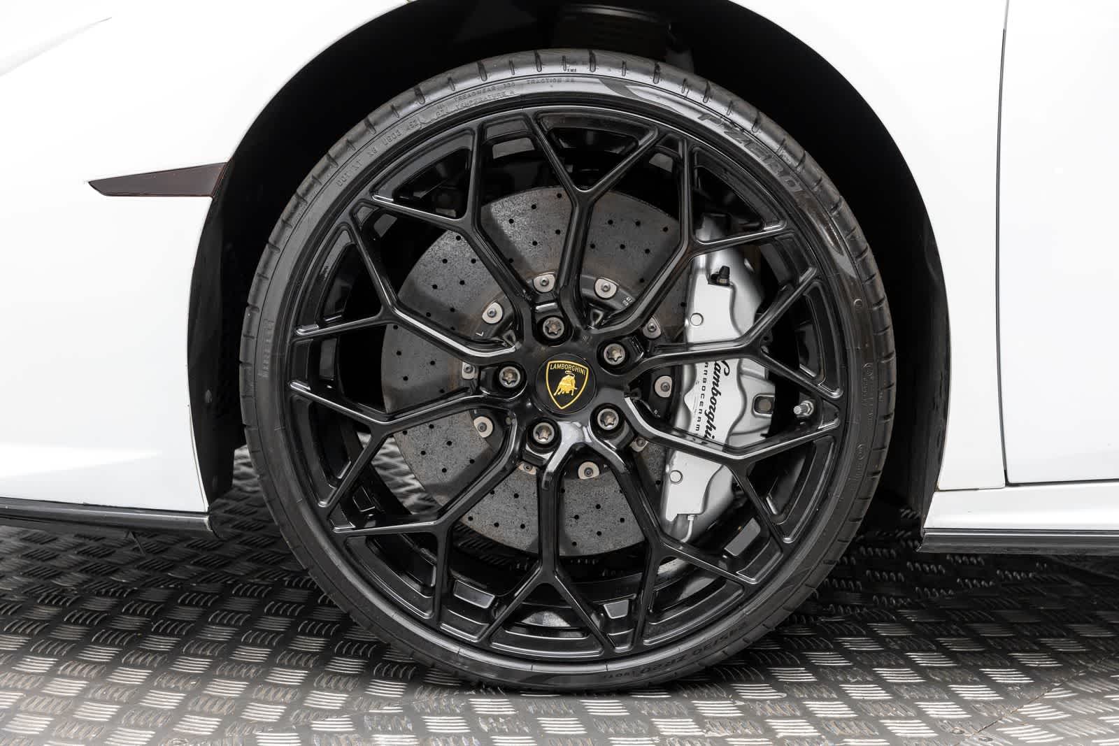 2020 Lamborghini Huracan EVO Spyder AWD