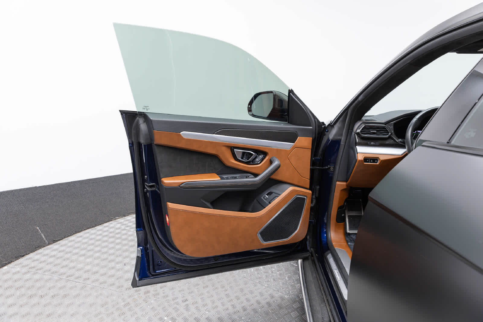 2021 Lamborghini Urus AWD
