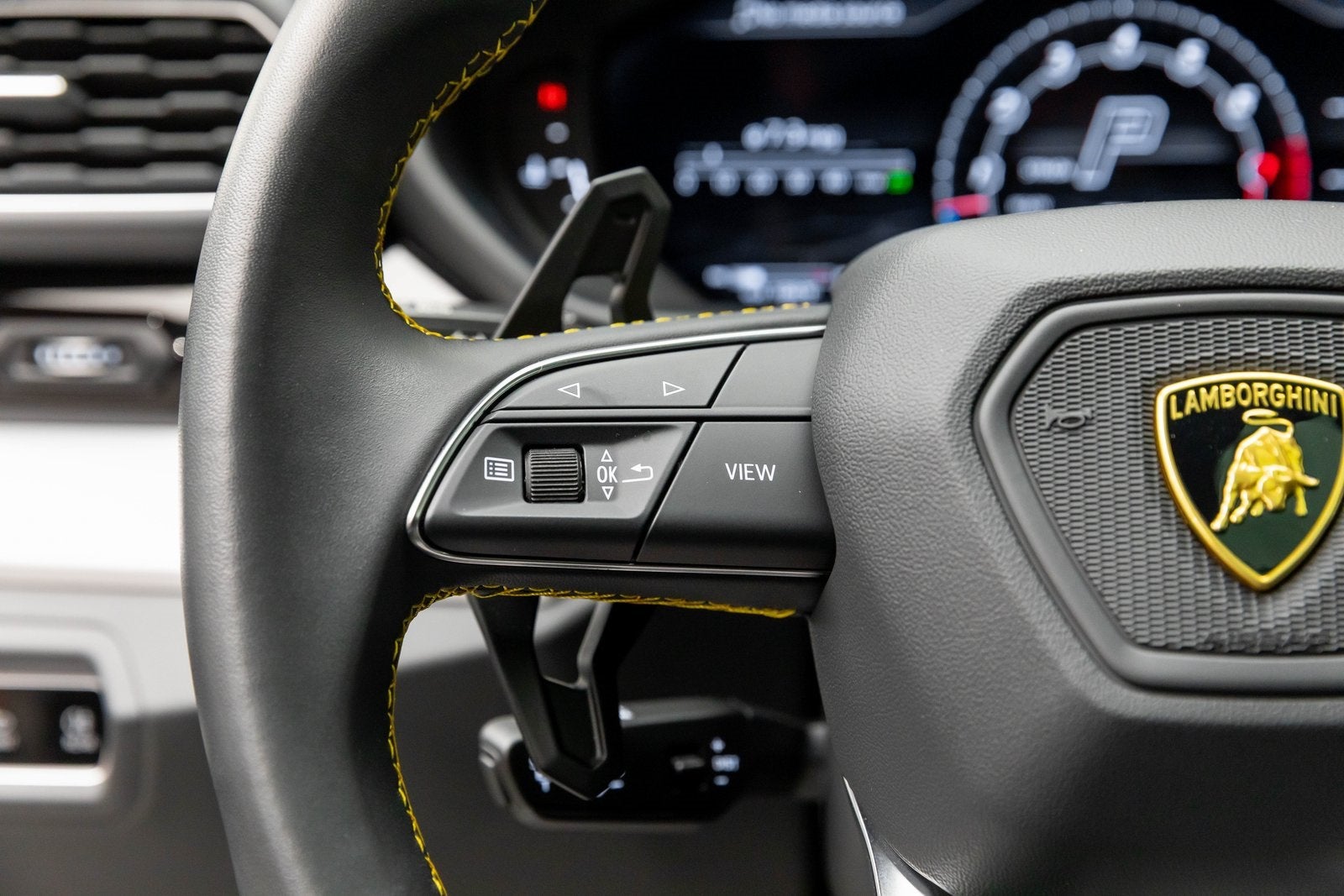 2022 Lamborghini Urus AWD