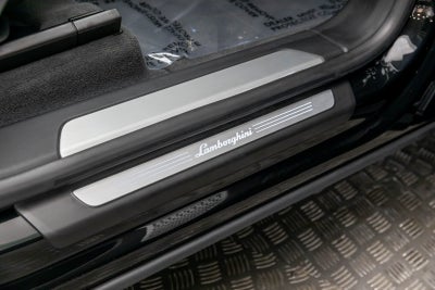 2022 Lamborghini Urus AWD