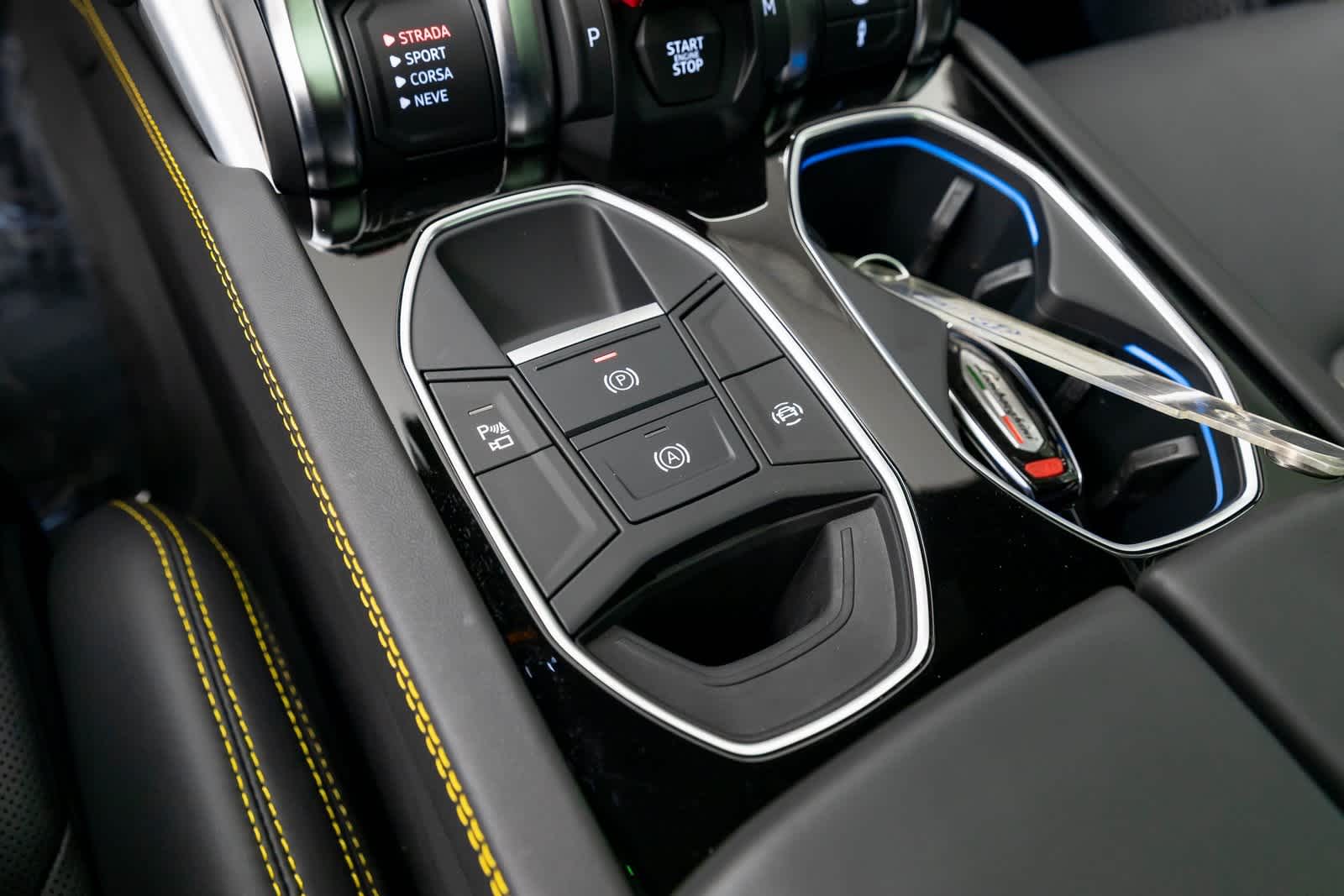 2022 Lamborghini Urus AWD