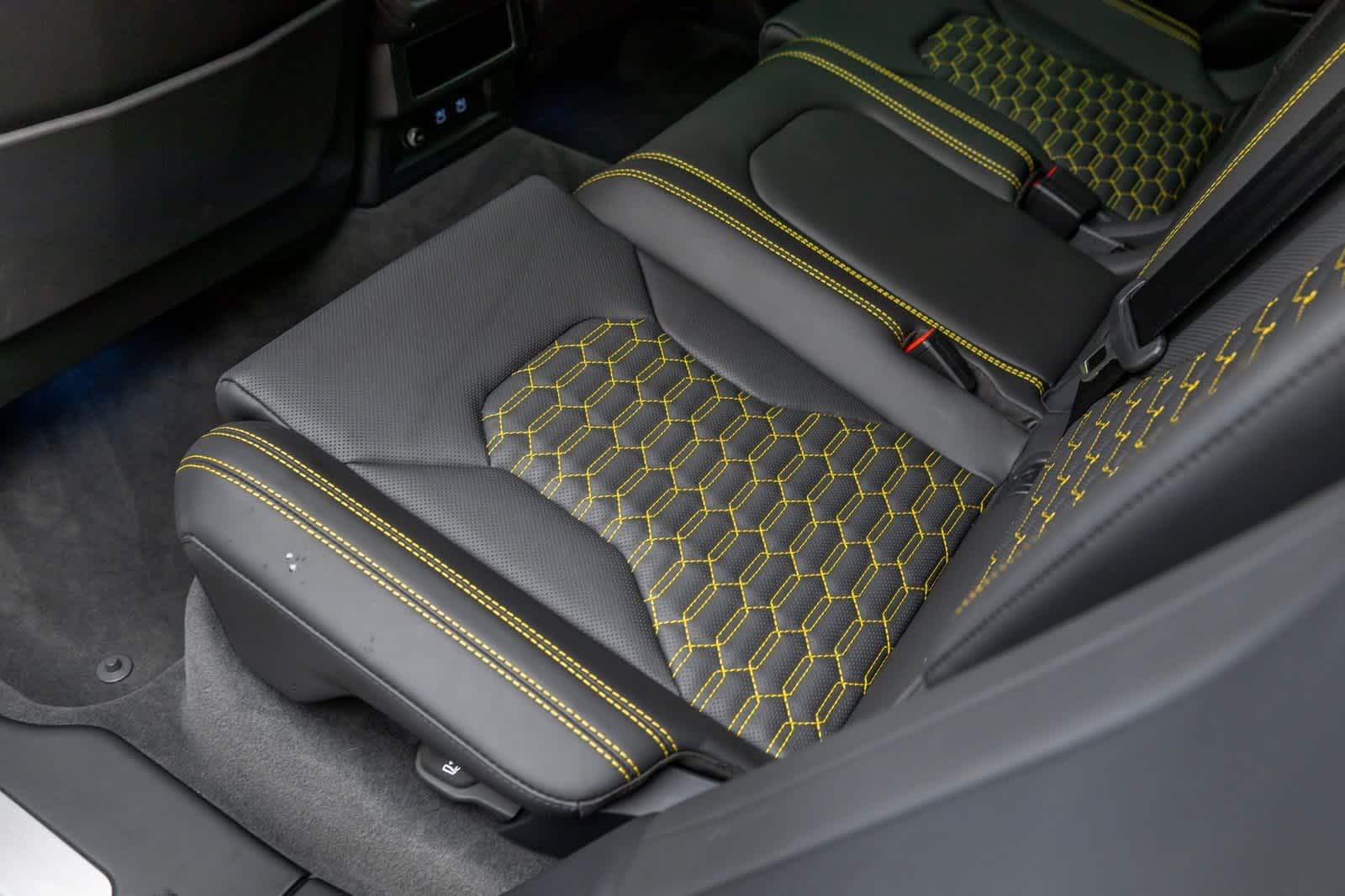 2022 Lamborghini Urus AWD