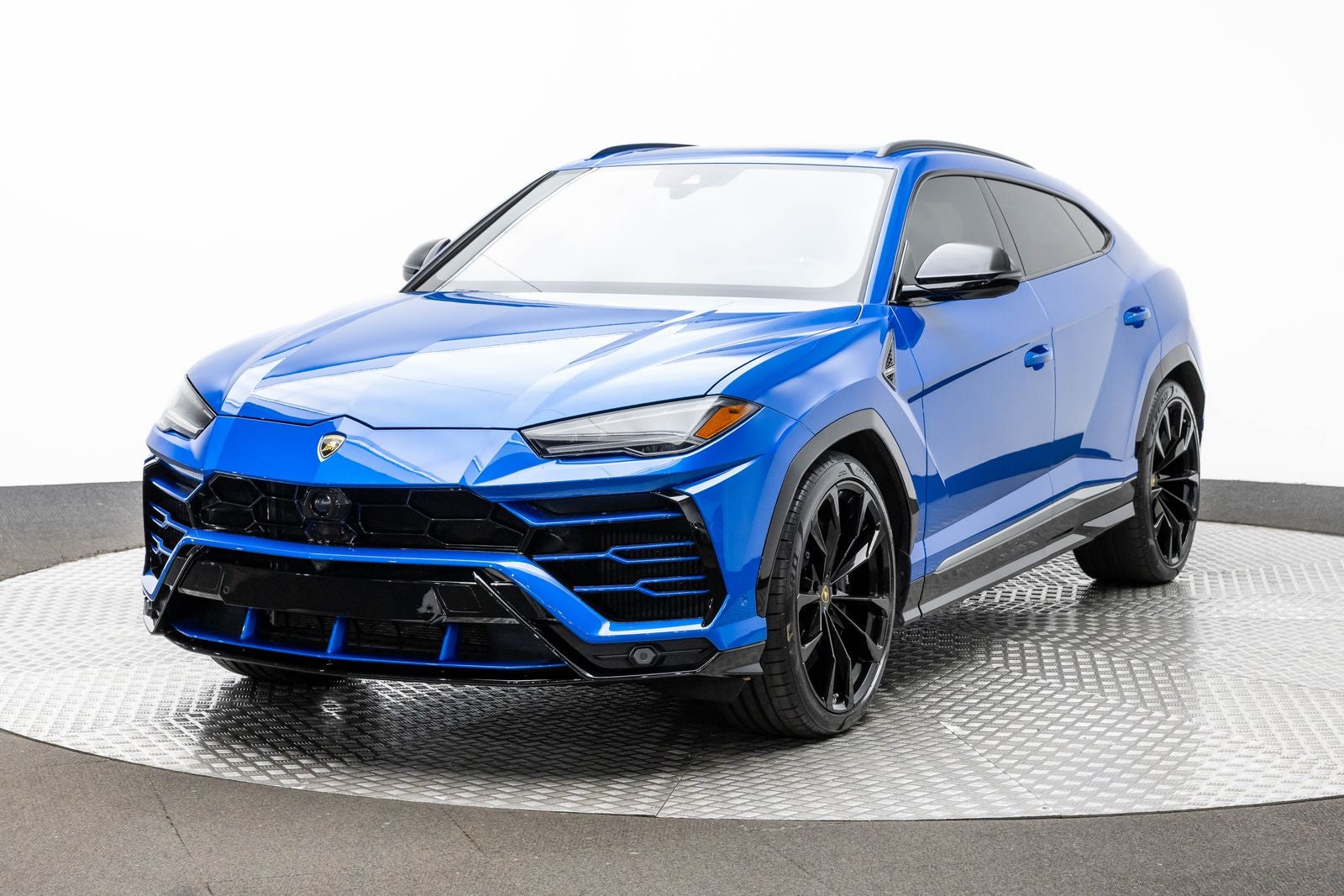 2019 Lamborghini Urus AWD