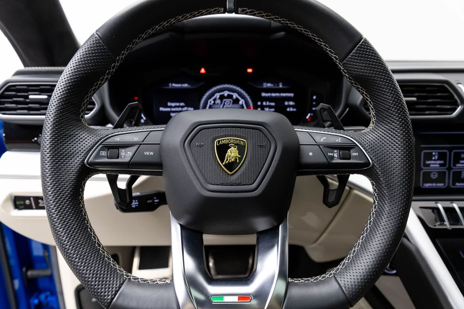 2019 Lamborghini Urus AWD