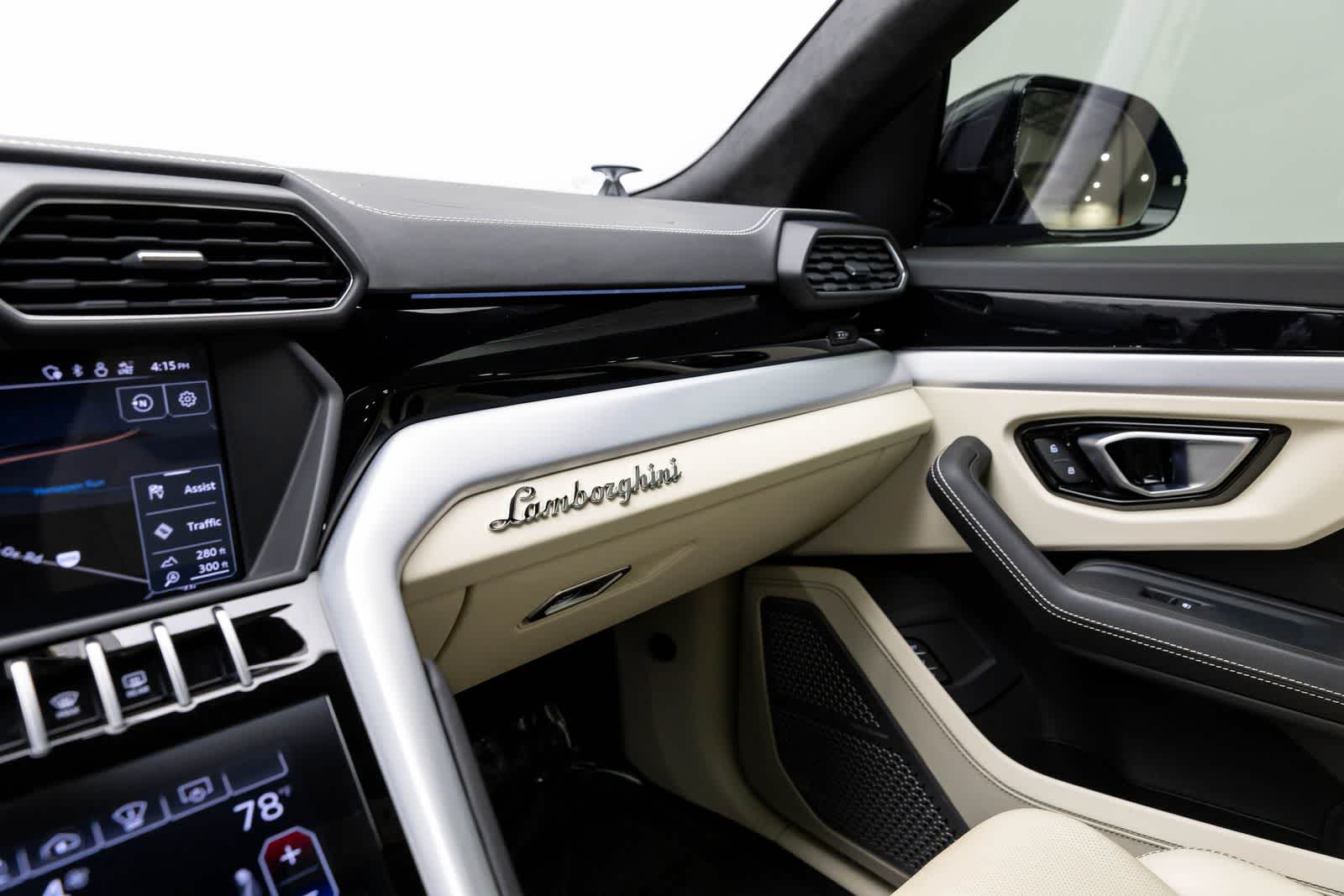 2019 Lamborghini Urus AWD