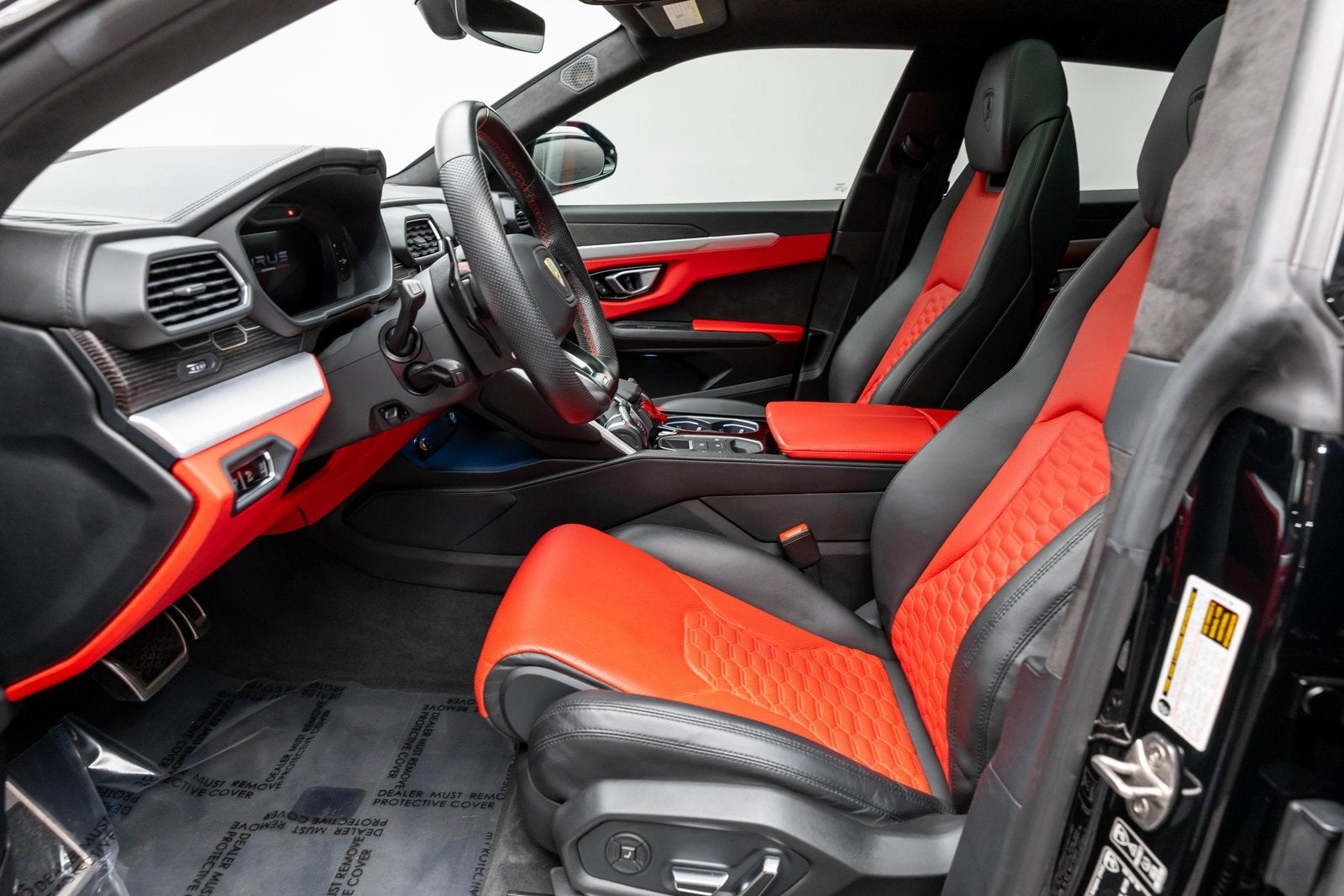 2022 Lamborghini Urus AWD