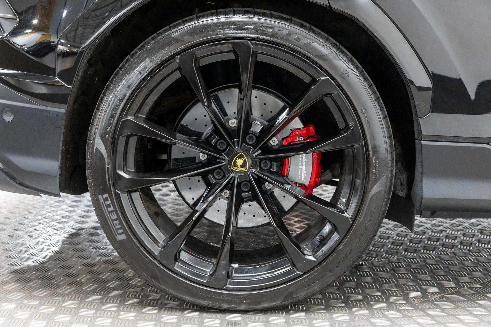 2022 Lamborghini Urus AWD