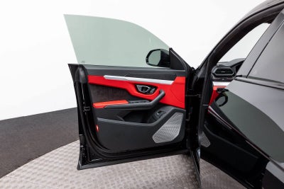 2022 Lamborghini Urus AWD