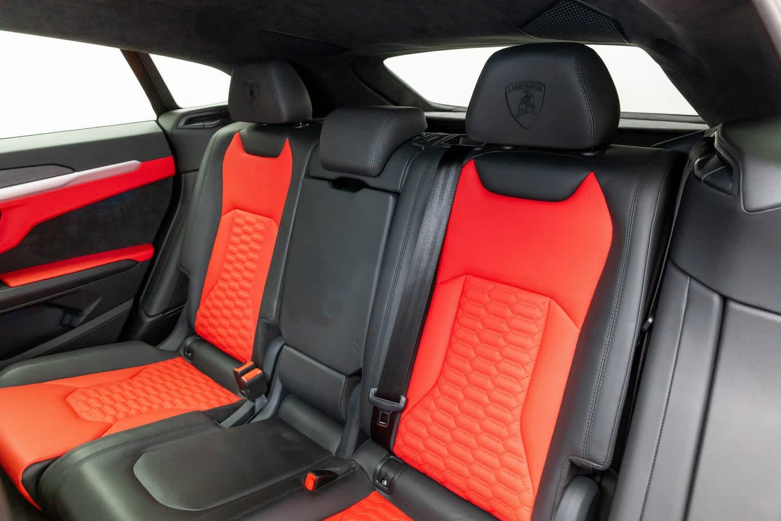 2022 Lamborghini Urus AWD