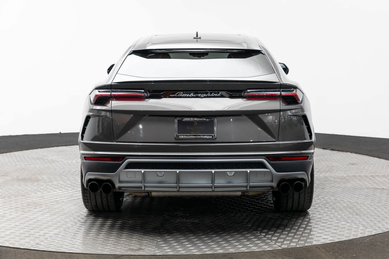 2022 Lamborghini Urus AWD