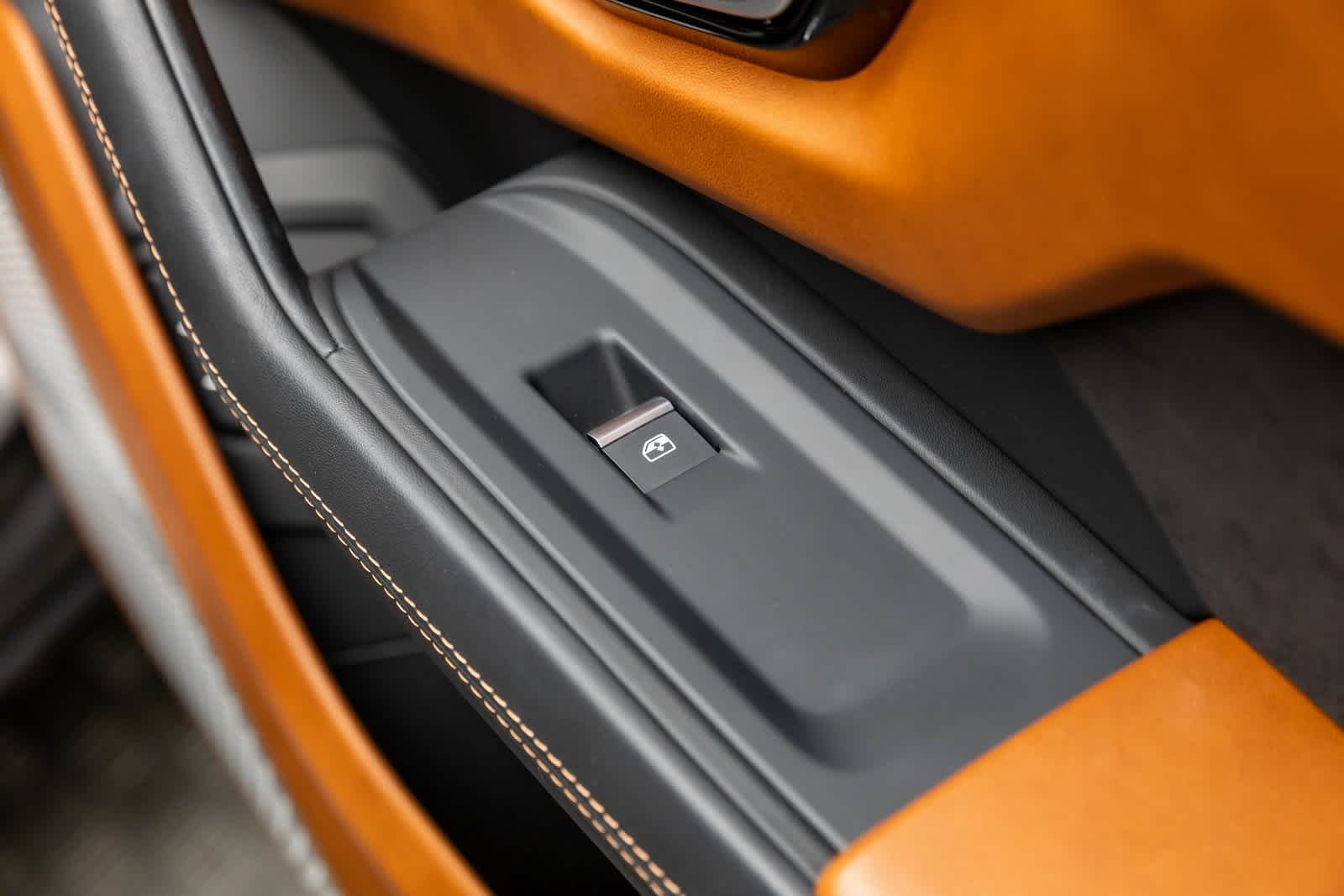 2022 Lamborghini Urus AWD