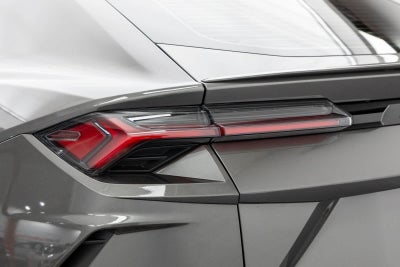 2022 Lamborghini Urus AWD