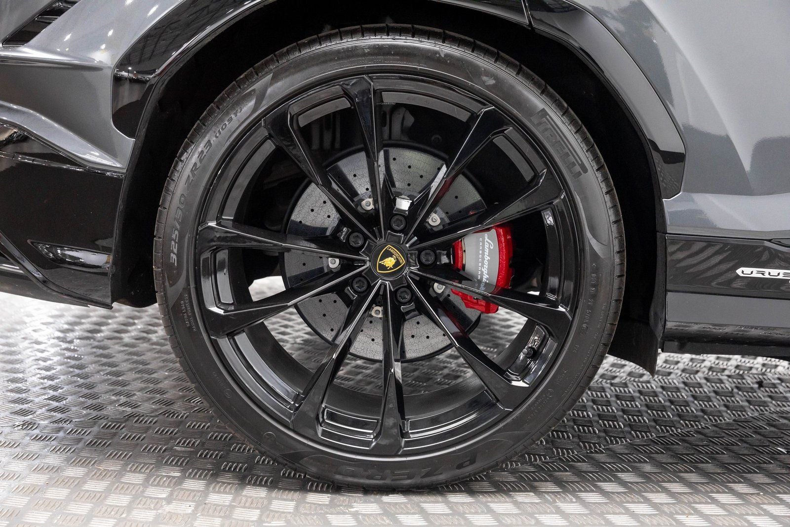 2023 Lamborghini Urus S