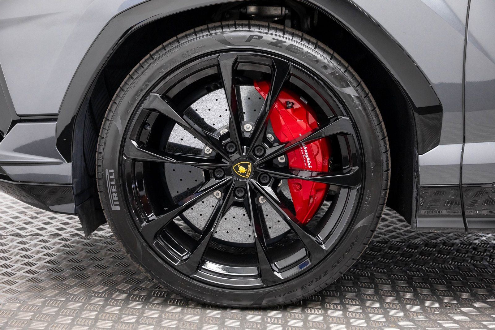 2023 Lamborghini Urus S