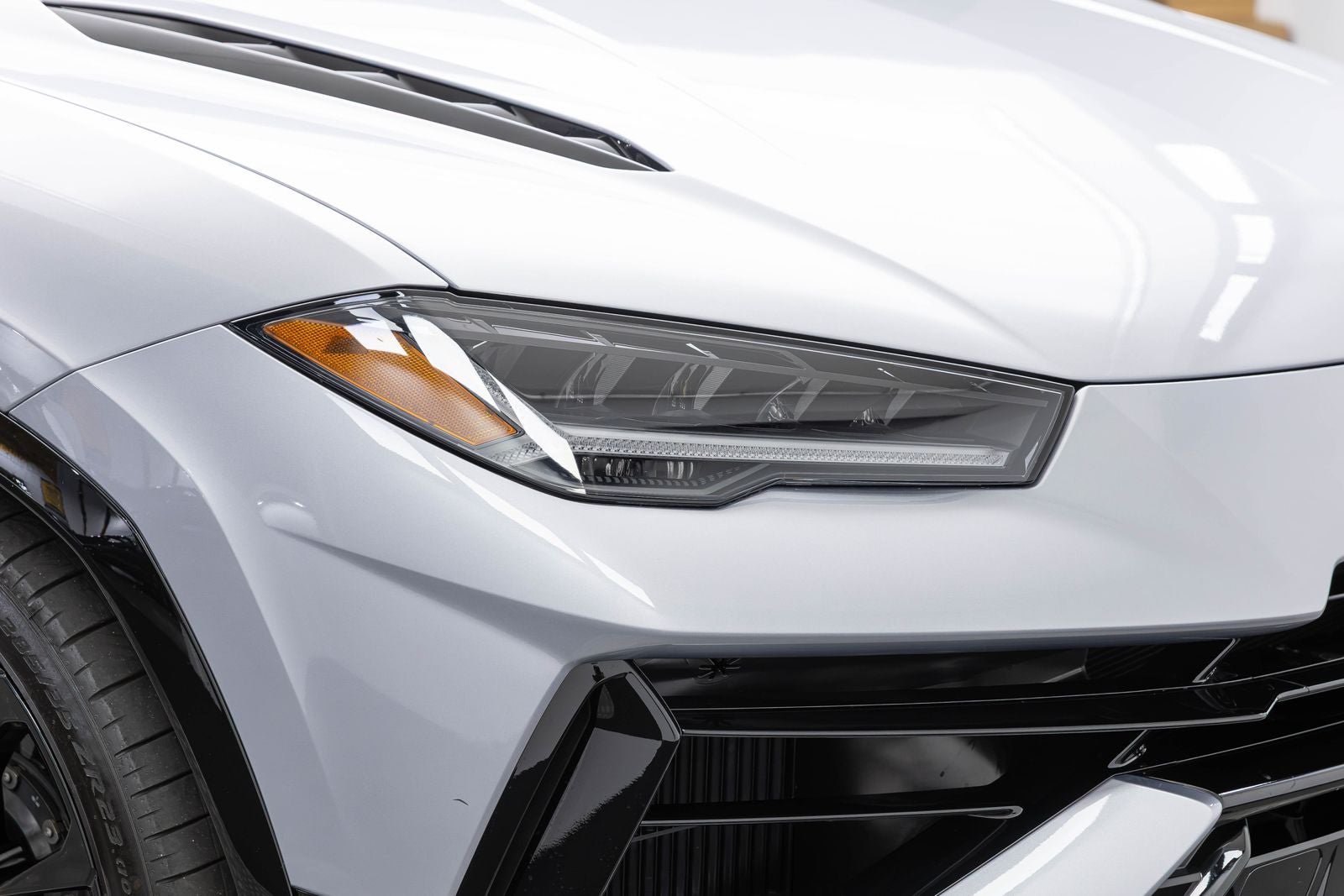 2024 Lamborghini Urus S