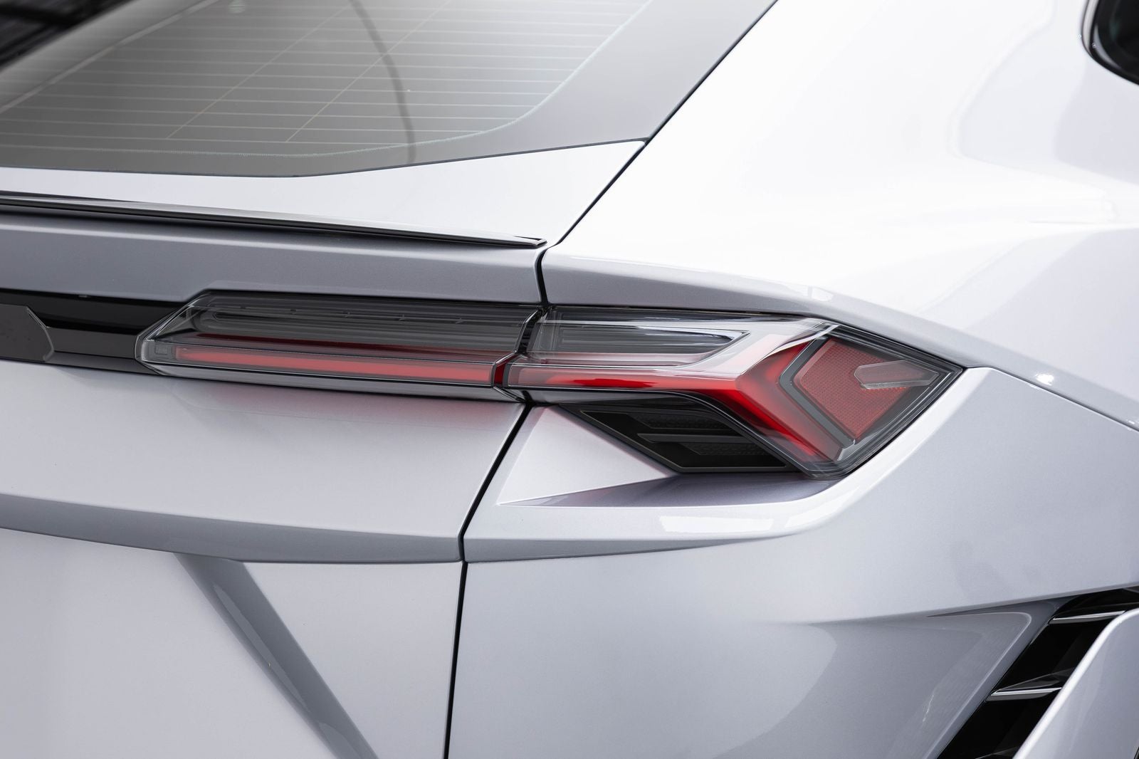 2024 Lamborghini Urus S