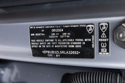 2024 Lamborghini Urus S