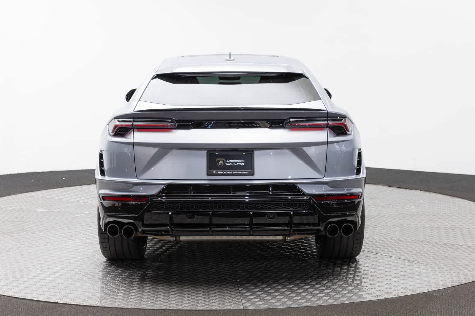2024 Lamborghini Urus S