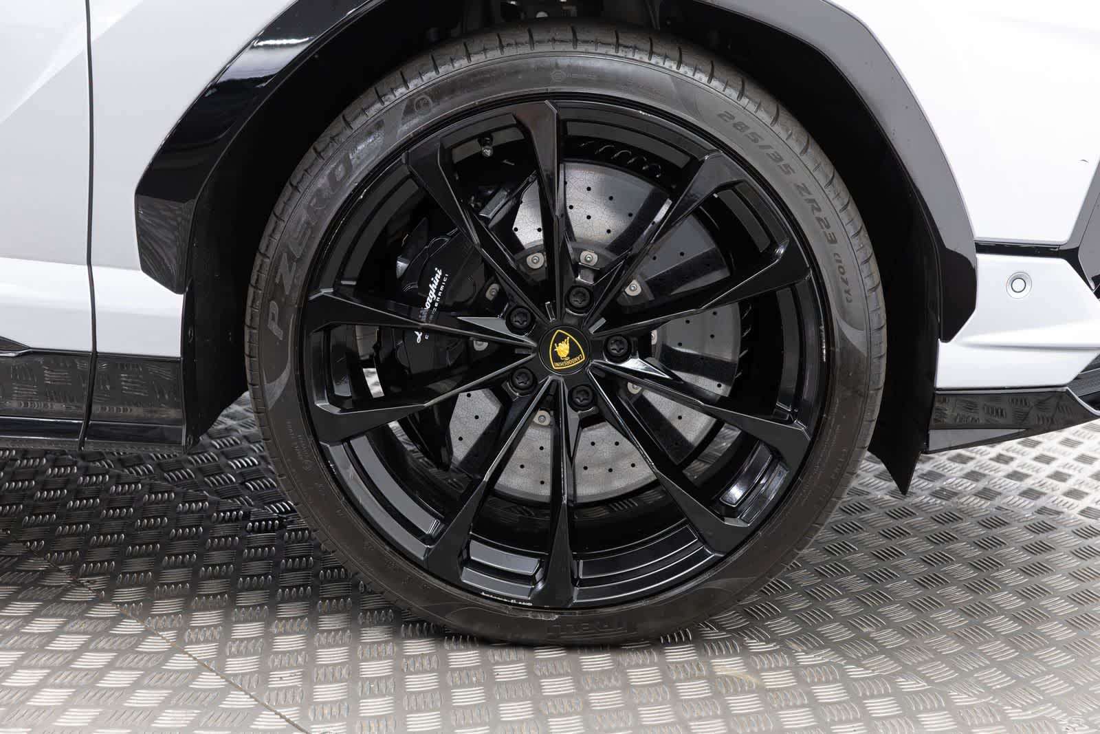 2024 Lamborghini Urus S