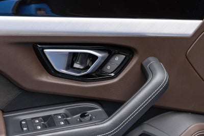 2023 Lamborghini Urus S