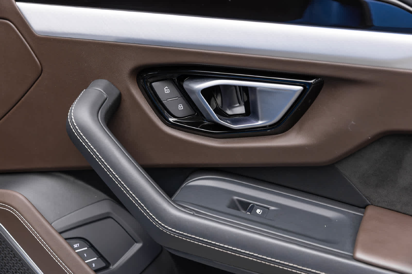 2023 Lamborghini Urus S