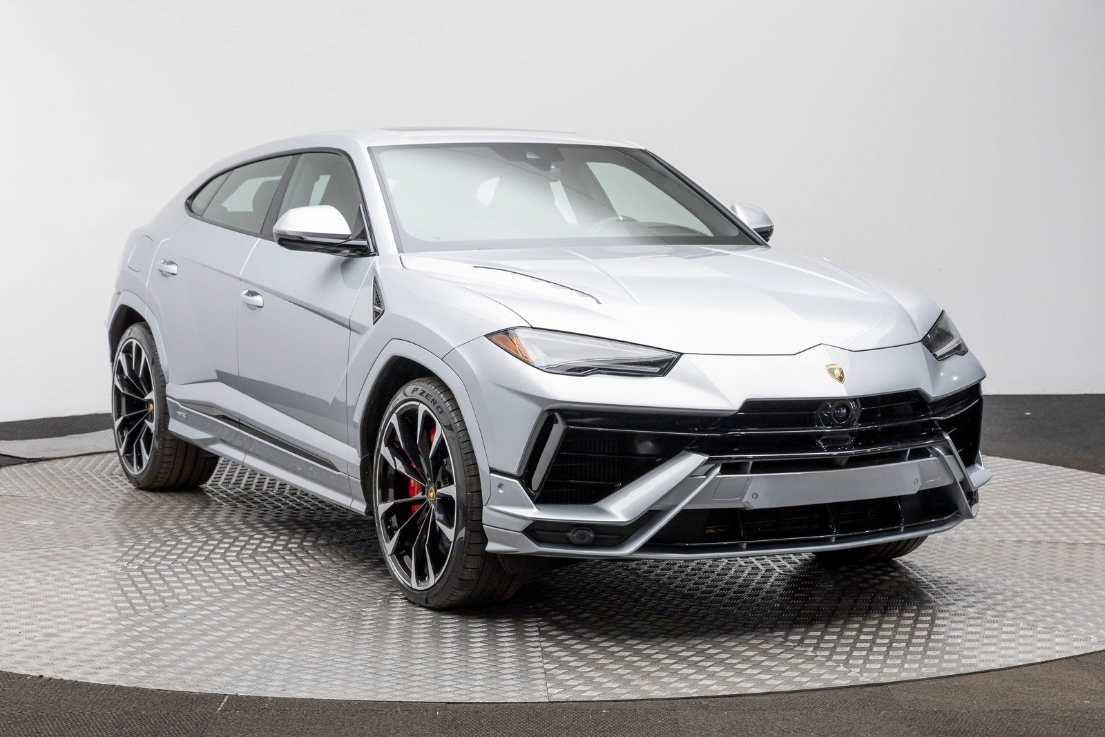 2023 Lamborghini Urus S