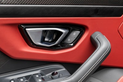 2023 Lamborghini Urus S