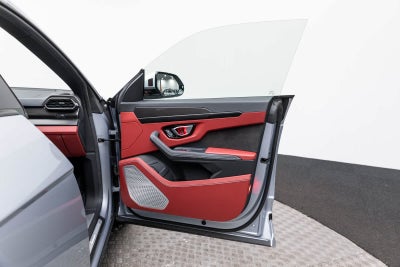 2023 Lamborghini Urus S