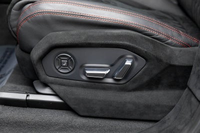 2023 Lamborghini Urus Performante