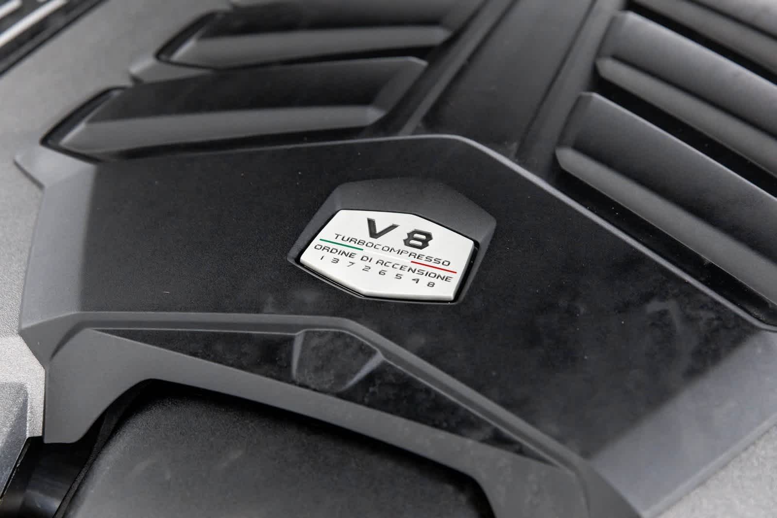 2024 Lamborghini Urus Performante