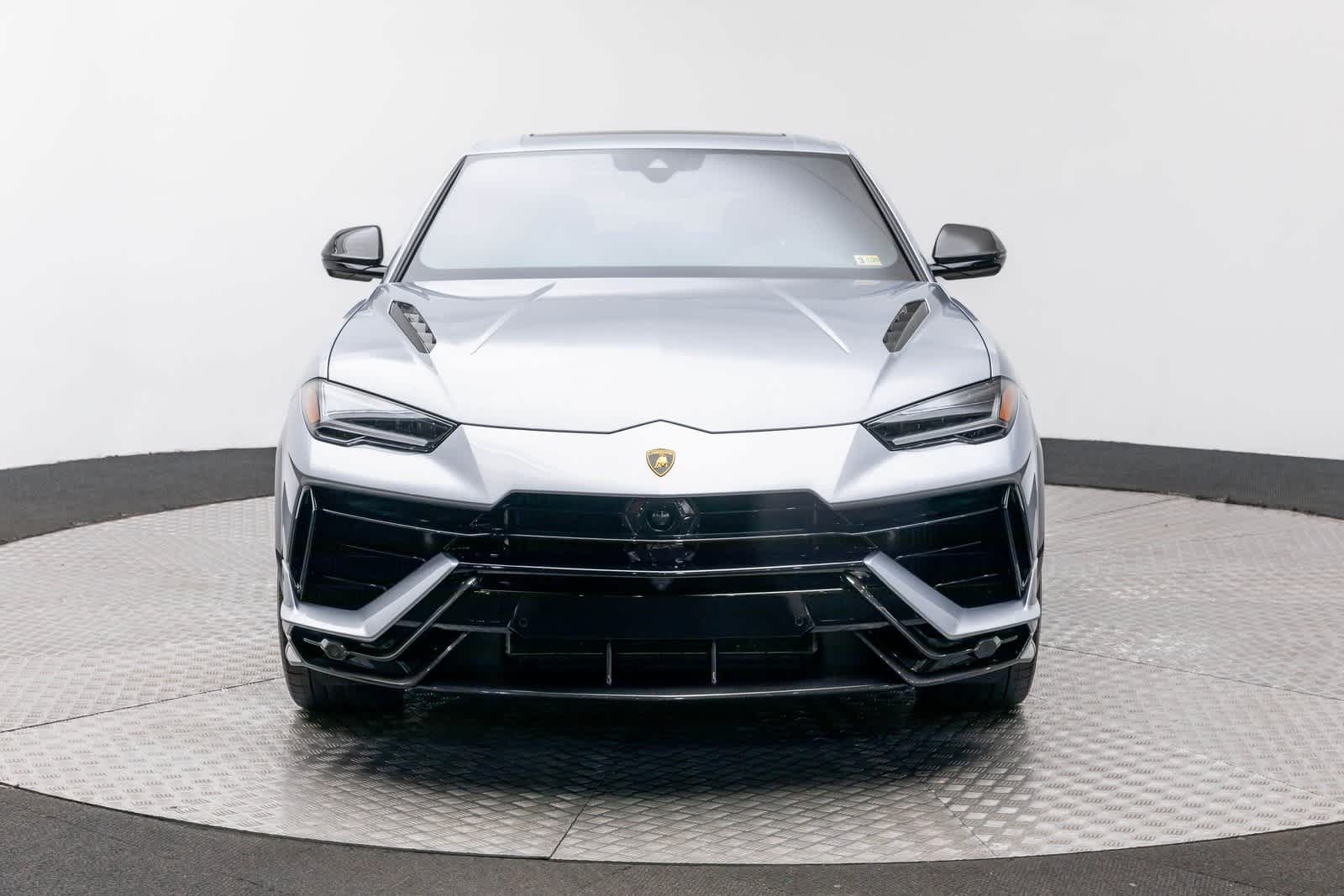 2024 Lamborghini Urus Performante